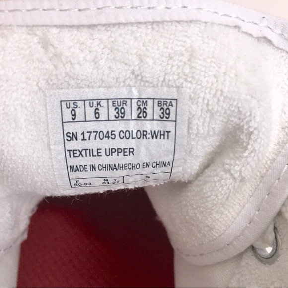 Skechers White Canvas Hi-Tread High Top Platform Causal Sneakers - Picture 13 of 14